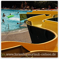 Spaß im Schwimmbad wasserrutsche, schwimmbad, ruegen, ostsee